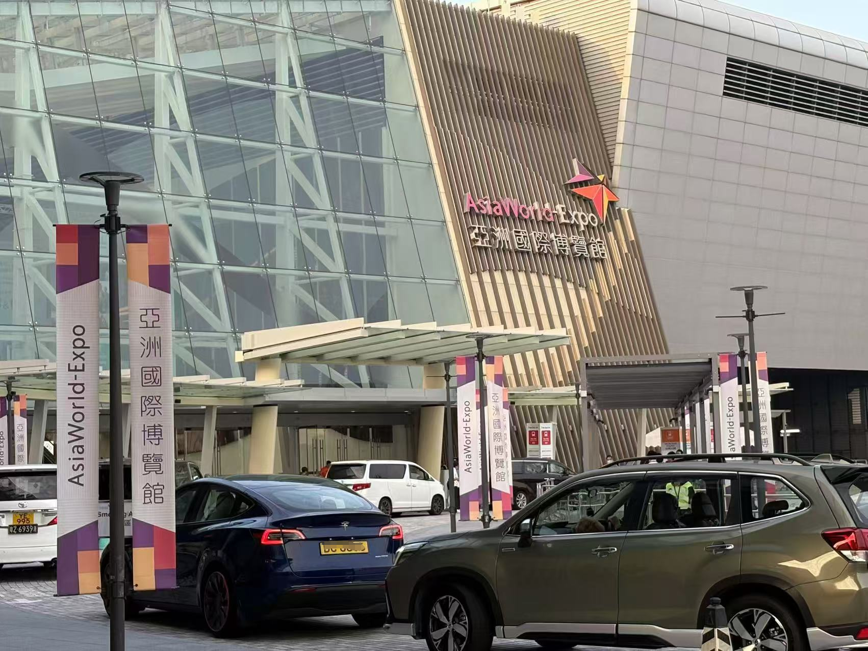 GY-selskapets deltakelse på Global Sources utendørs aktivitetsprodukter-utstilling holdt i Hong Kong 27. oktober var en stor suksess og tiltrakk seg mange nye kunder.